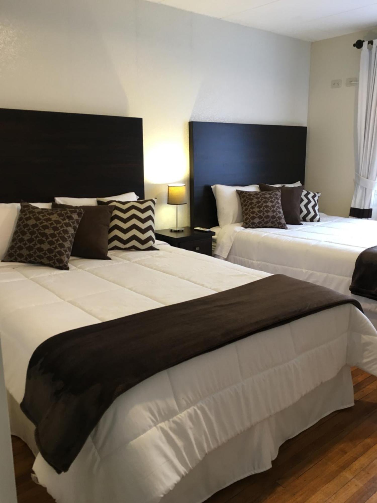 Nass Bed & Breakfast กูเอ็งกา ภายนอก รูปภาพ